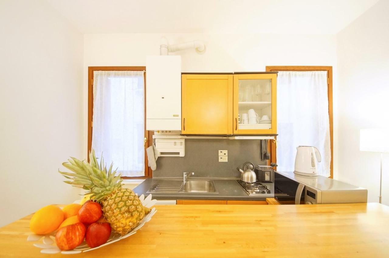 Santa Marina Apartment Rialto Венеция Экстерьер фото