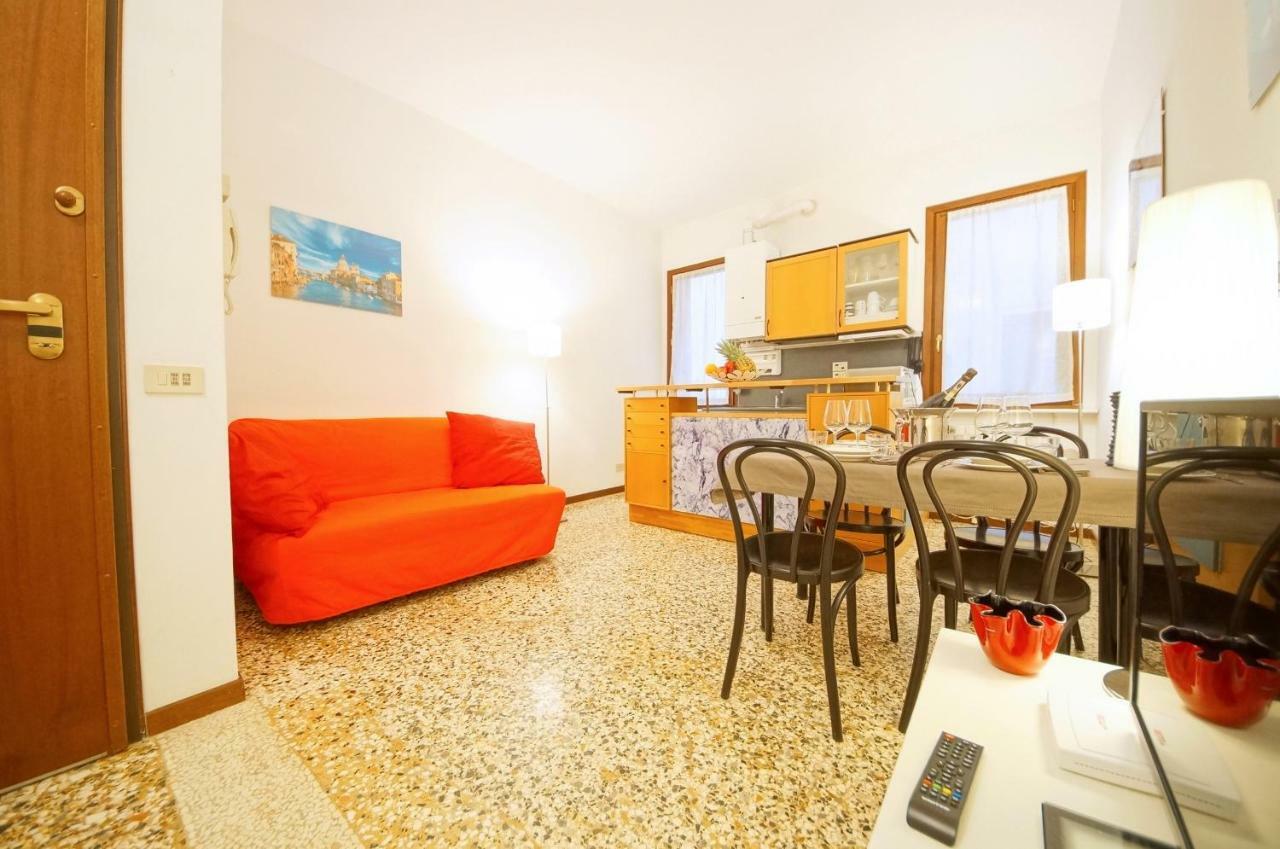 Santa Marina Apartment Rialto Венеция Экстерьер фото